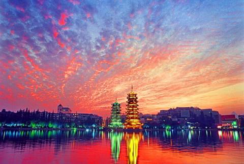 两江四湖