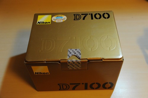 新锐战老将 尼康D7100开箱 PK D700高感